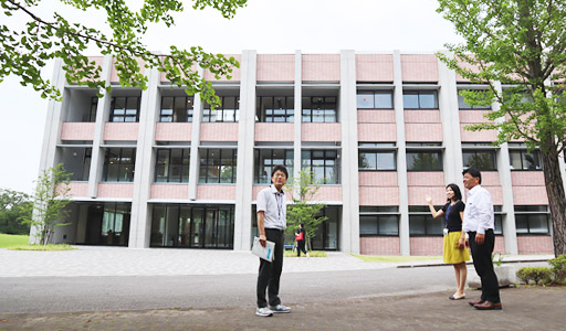 東京情報大学