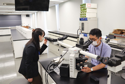 臨床検査技術学科実習室