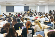 東京有明医療大学 講義の様子