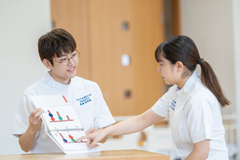 目白大学