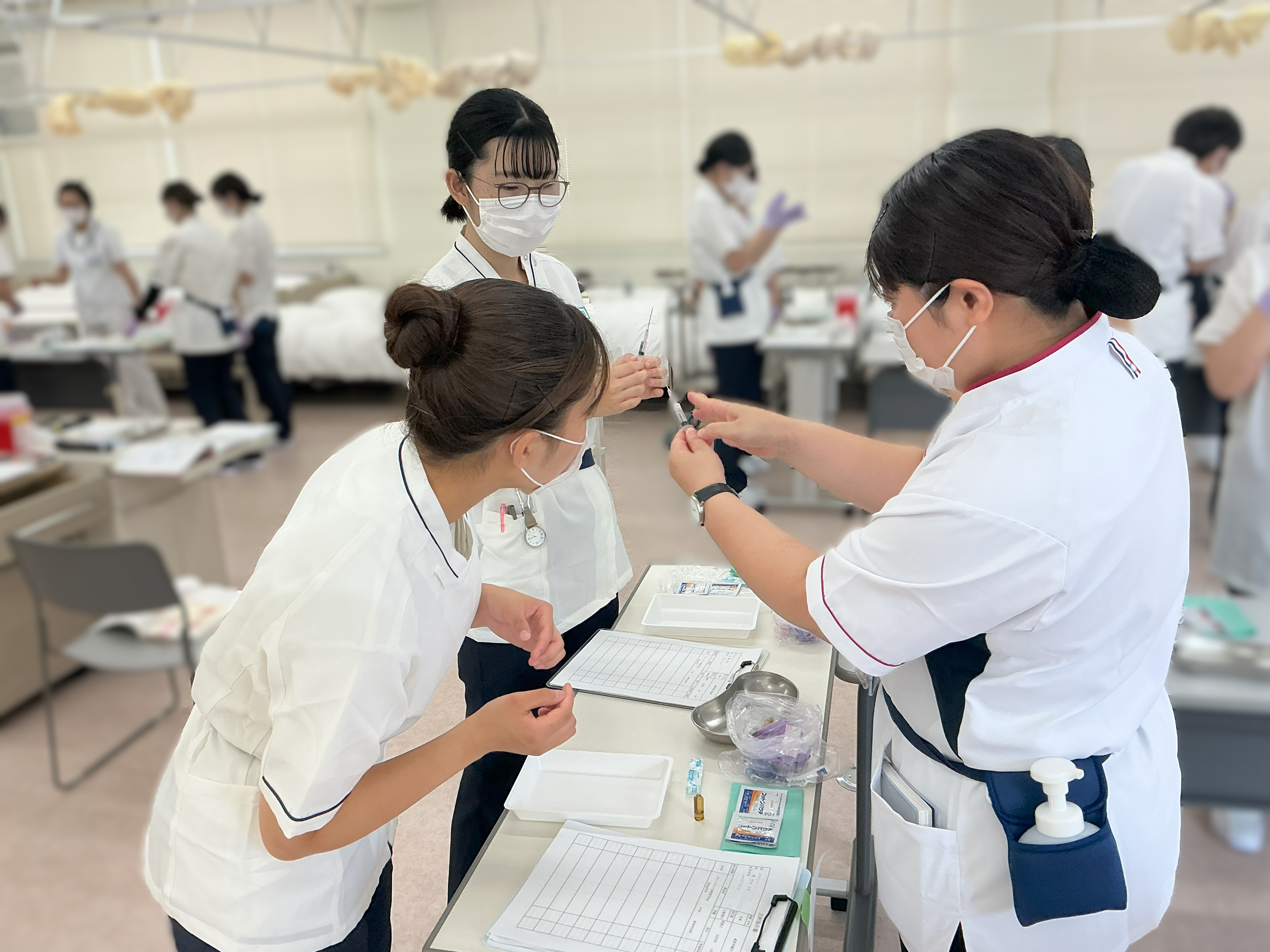 看護基本技術Ⅲ演習の様子