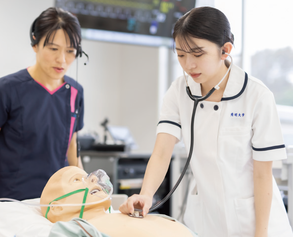 秀明大学 実習の様子