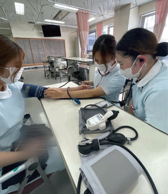 東京医療保健大学 寺山 綾音 先輩