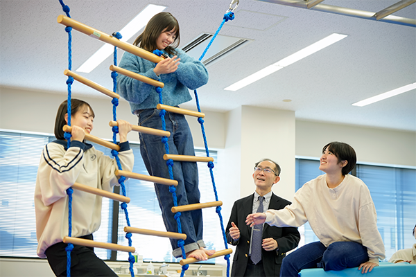 神奈川県立保健福祉大学