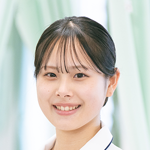 SBC東京医療大学 健康科学部 看護学科 2年 高橋 來麗奈　先輩